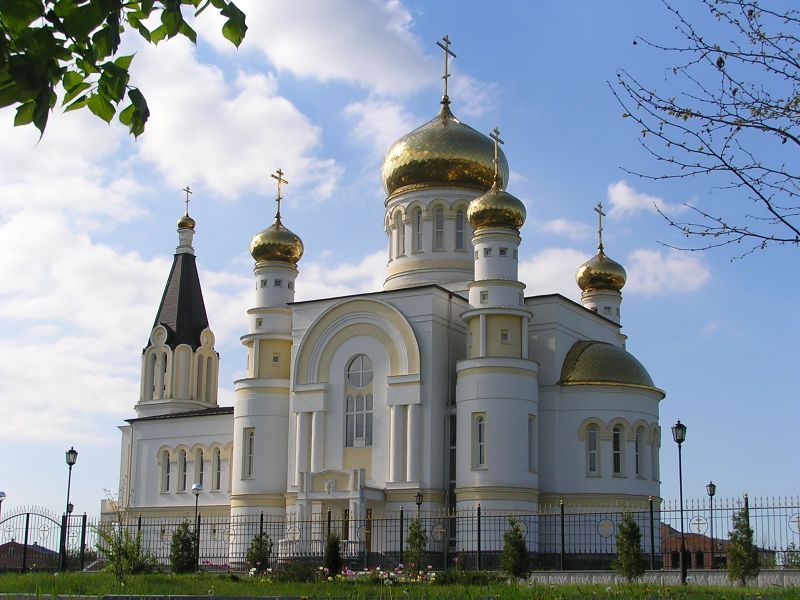 ملف:New Church in Vladikavkaz.jpg