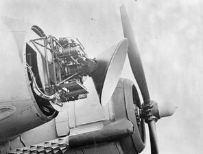 British Mk. VIII، أول رادار اعتراض جوي يعمل بالميكروويڤ في مقدمة مقاتلة بريطانية.