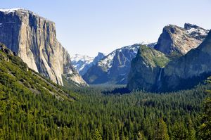 1 yosemite valley tunnel view 2010.JPG