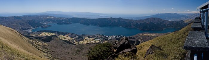 Lake Ashi from Mt.Komagatake 02.jpg