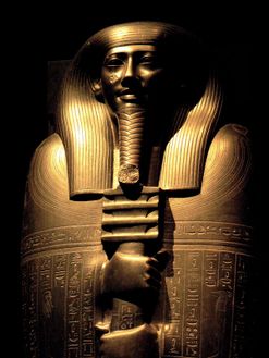Sarcophage d'Ibi, majordome de قالب:Monarque, divine adoratrice d'Amon، الأسرة المصرية السادسة والعشرون.