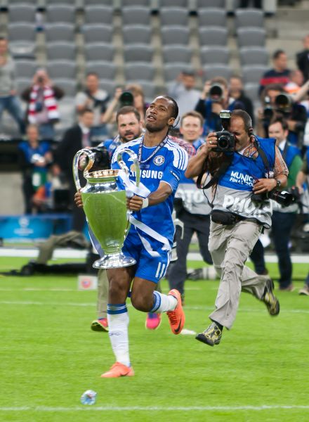 ملف:Didier Drogba Champions League Winner 2012.jpg