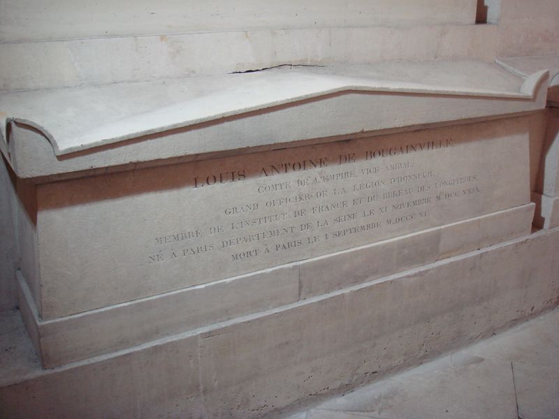 ملف:Tomb of Bougainville at the Pantheon.jpg