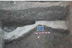 إحدى خنادق مدينة إيمت.