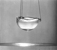 Liquid helium Rollin film.jpg