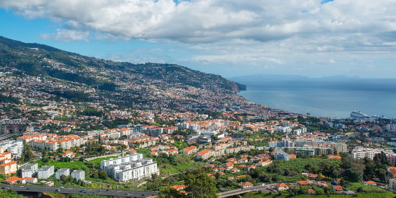 ملف:Madeira 19 2014.jpg