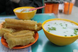 Chinese conjee with youtiao