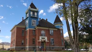 Wheeler County Courthouse in Fossil