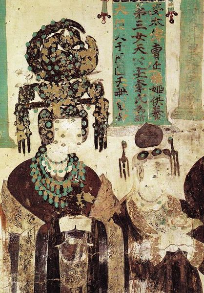 ملف:Dunhuang Mogao cave Cao donor figures.jpg