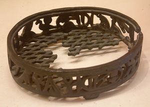 Recipiente con el nombre de Jety. متحف اللوفر.