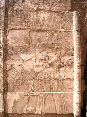 نقش بارز لتاكيلوت الثالث من معبد الكرنك.