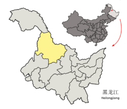 موقع مدينة هـِيْ‌خى (أصفر) في خـِيْ‌لونگ‌جيانگ (رمادي فاتح)