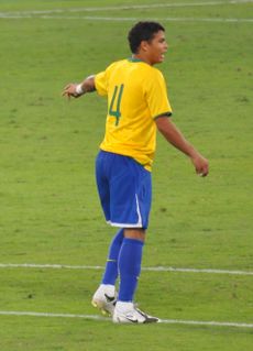 Thiago Silva Brazil-England 2009.jpg