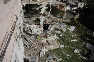 أضرار جراء هجمات حزب الله على كريات شمونة خلال اشتباكات 2023-2024