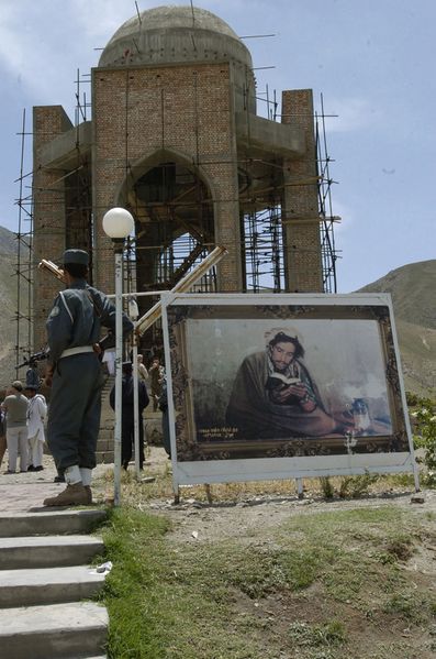 ملف:Massoud-Tomb01.JPEG